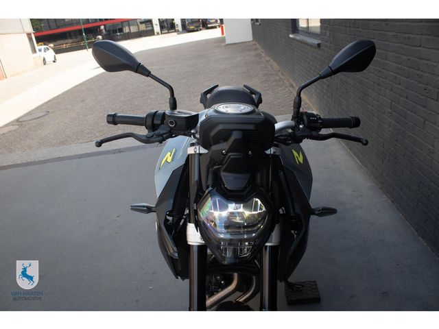 bmw - f-900-r