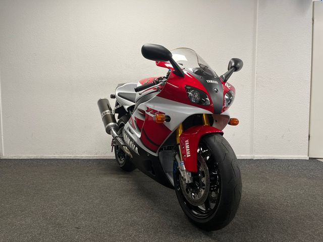 yamaha - yzf-r7-ow-02