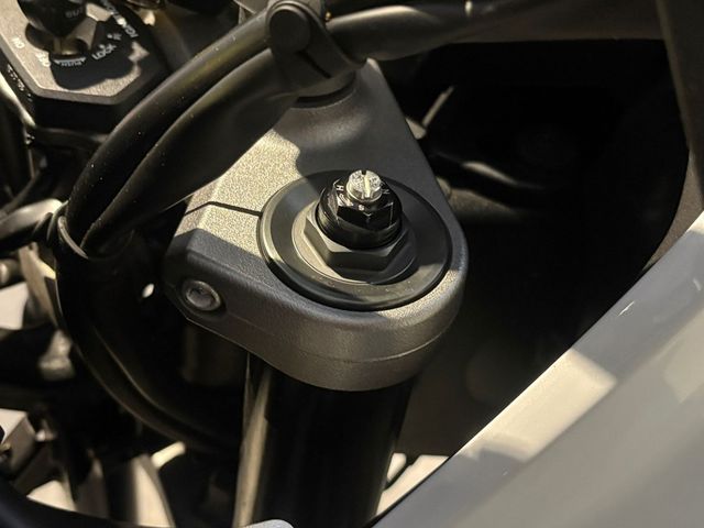 suzuki - v-strom-1050