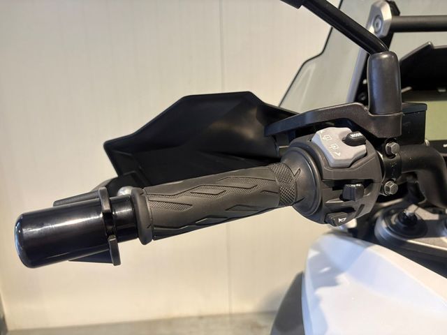 suzuki - v-strom-1050