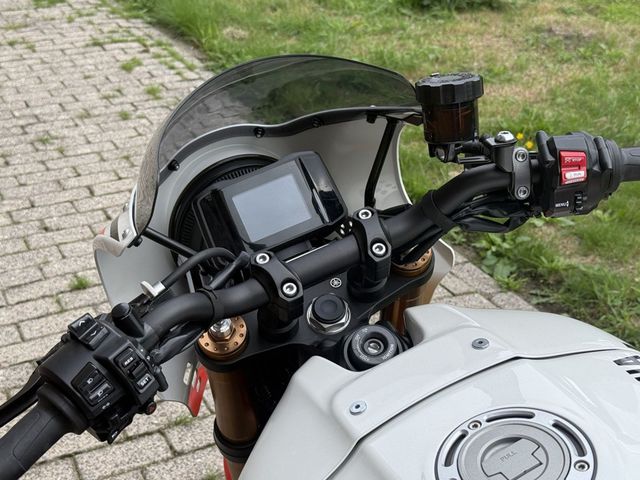 yamaha - xsr-900