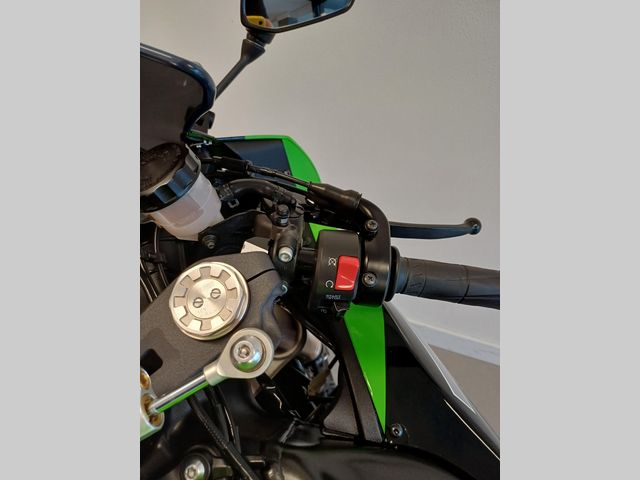 kawasaki - zx-6r-ninja