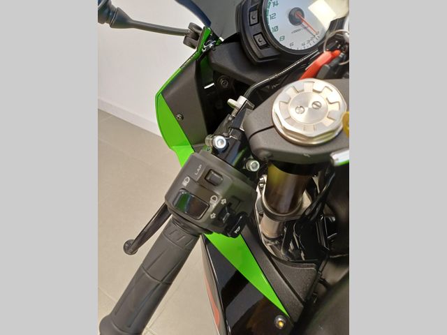 kawasaki - zx-6r-ninja