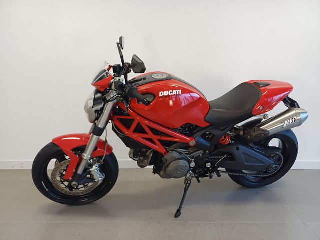 ducati - monster-696