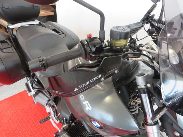 bmw - r-1200-r-abs