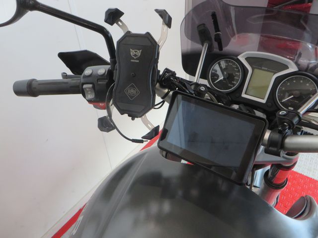bmw - r-1200-r-abs