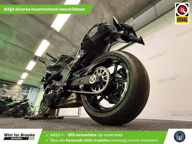 kawasaki - z900