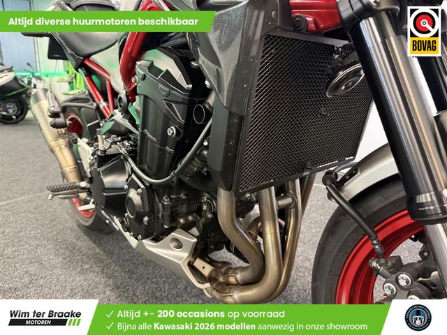 kawasaki - z900