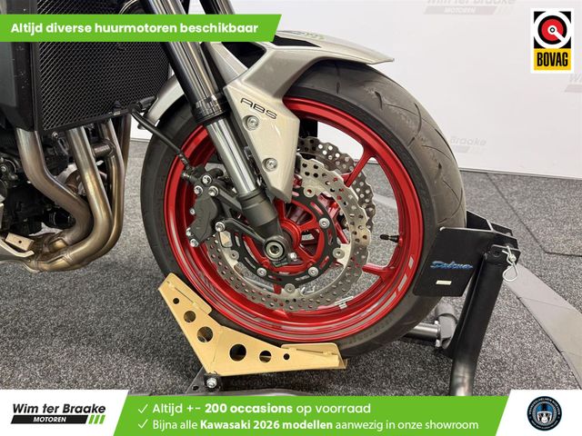 kawasaki - z900