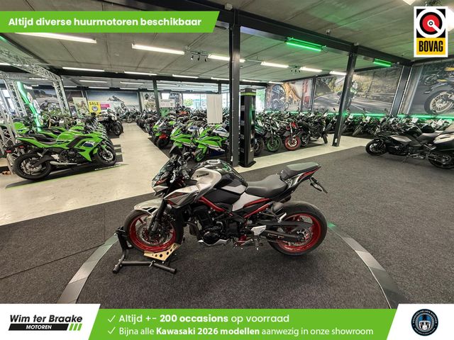kawasaki - z900