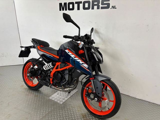 ktm - 390-duke