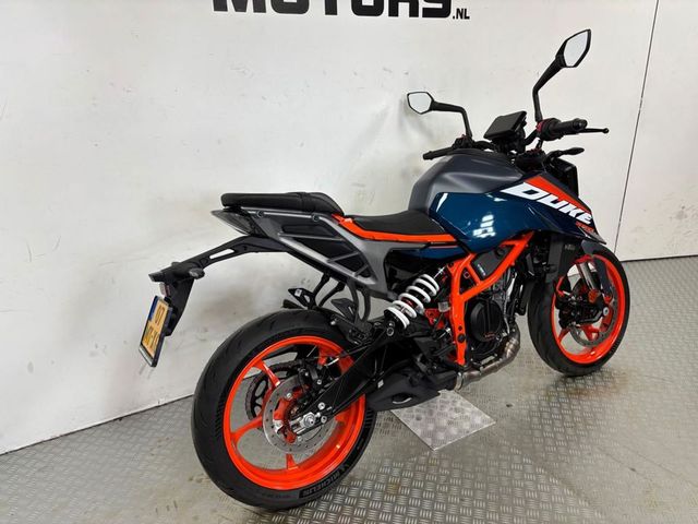 ktm - 390-duke