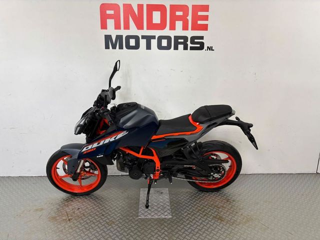 ktm - 390-duke