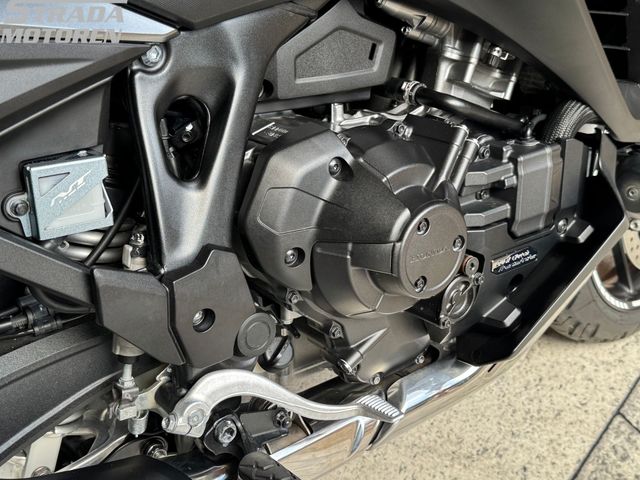 honda - nt-1100-dct