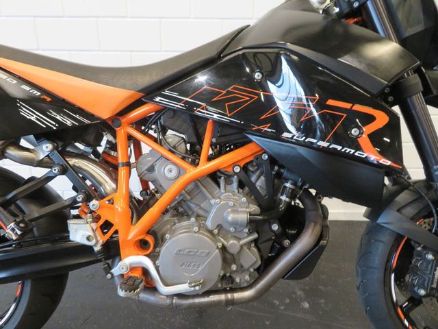 ktm - 950-supermoto-r