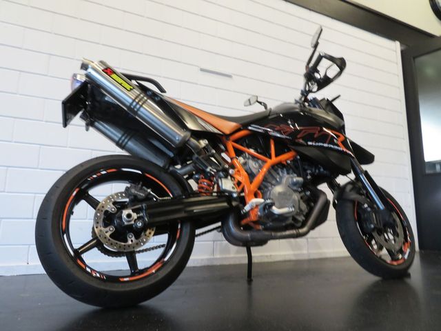 ktm - 950-supermoto-r