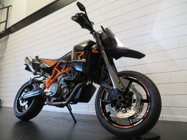 ktm - 950-supermoto-r
