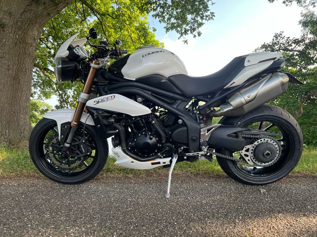 triumph - speed-triple