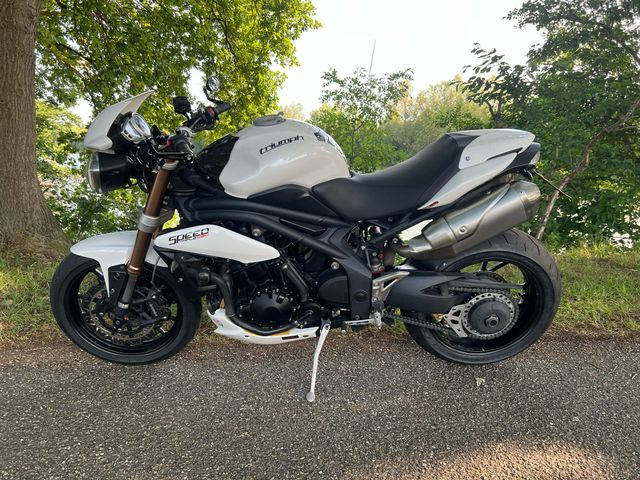 triumph - speed-triple