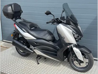 YAMAHA X MAX 300 ABS – foto 3