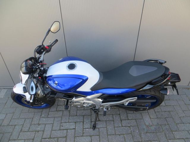 suzuki - gladius-abs