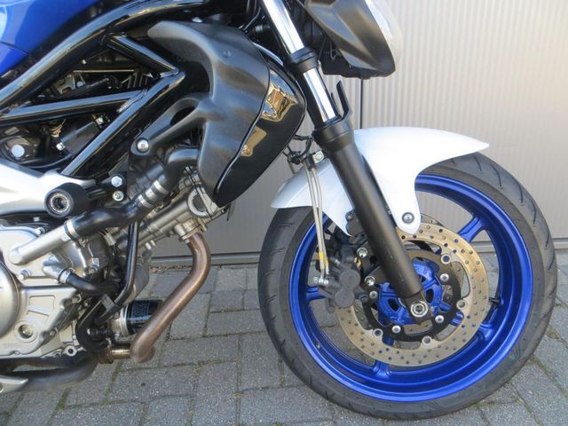suzuki - gladius-abs