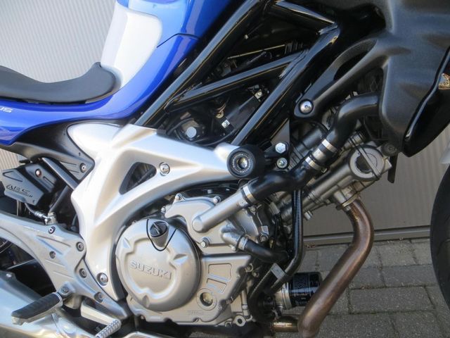 suzuki - gladius-abs