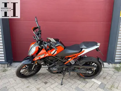 KTM 125 DUKE – foto 4