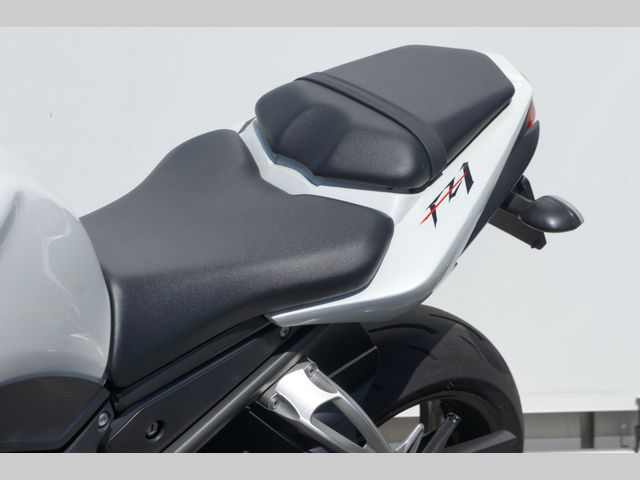 yamaha - fz-1-fazer