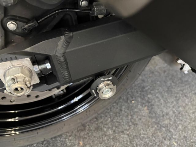 kawasaki - z900