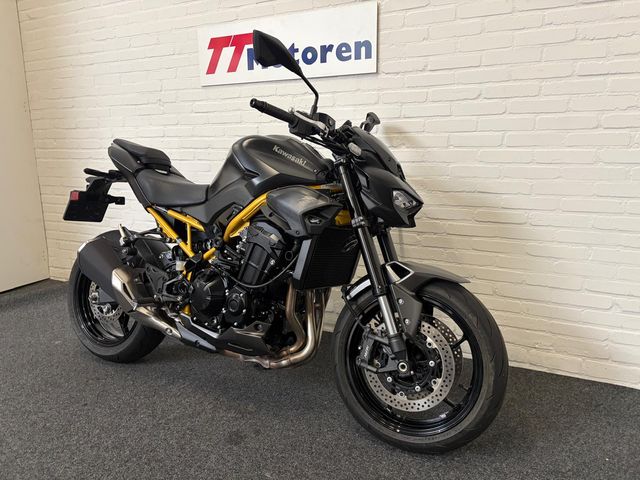 kawasaki - z900