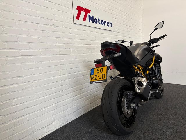 kawasaki - z900