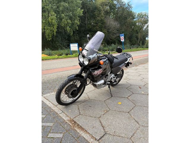 honda - xrv-750-africa-twin