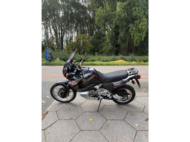 honda - xrv-750-africa-twin