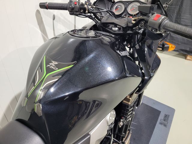 kawasaki - z-750