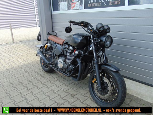 yamaha - xjr-1300-racer