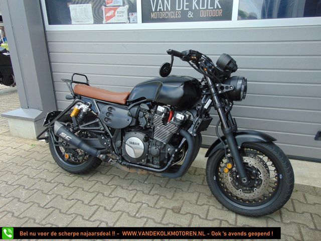 yamaha - xjr-1300-racer