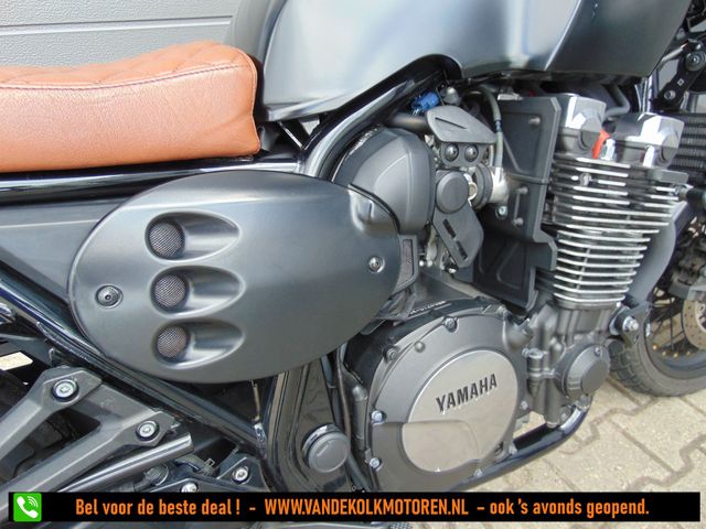 yamaha - xjr-1300-racer