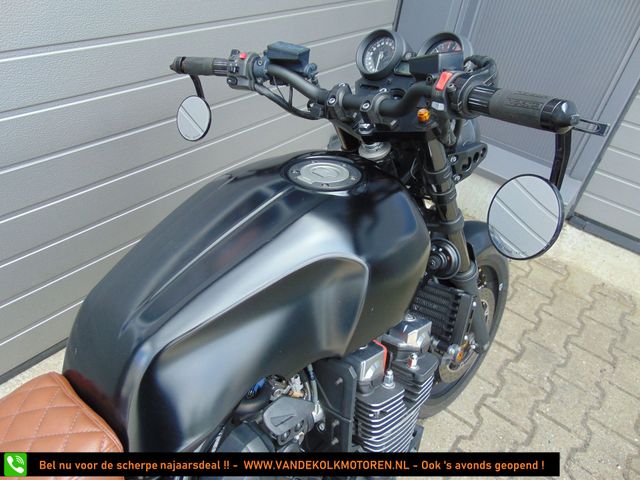 yamaha - xjr-1300-racer