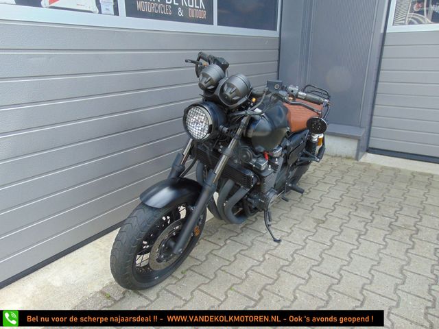 yamaha - xjr-1300-racer