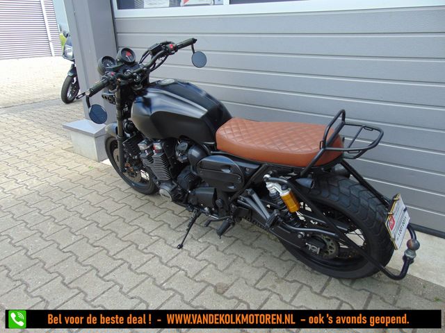 yamaha - xjr-1300-racer