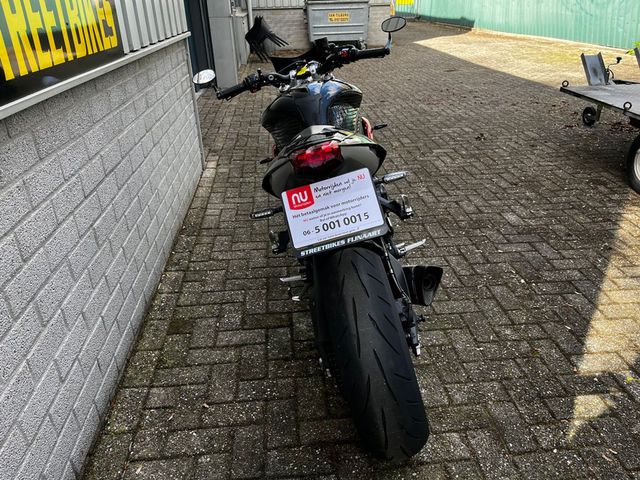 triumph - street-triple-rx-abs