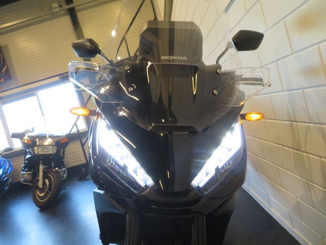honda - nt-1100