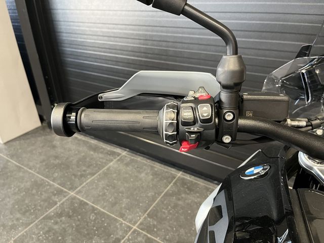 bmw - r-1300-gs