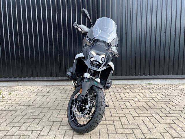 bmw - r-1300-gs