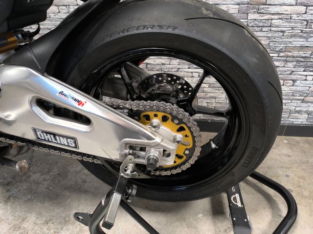 aprilia - tuono--v4-1100-factory