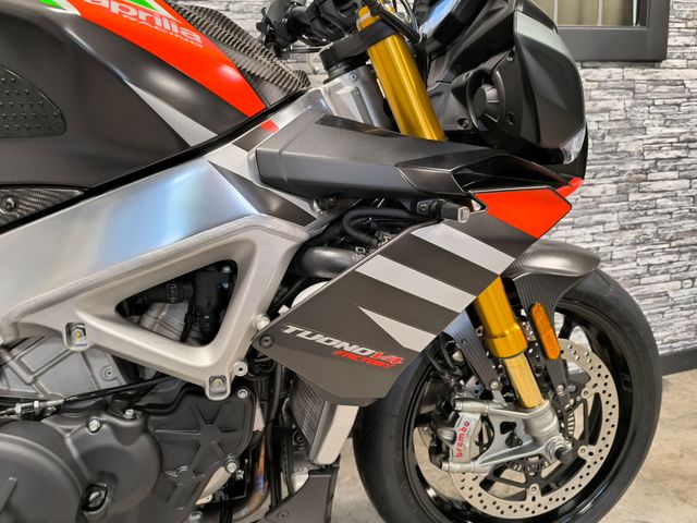 aprilia - tuono--v4-1100-factory