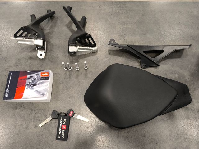 aprilia - tuono--v4-1100-factory