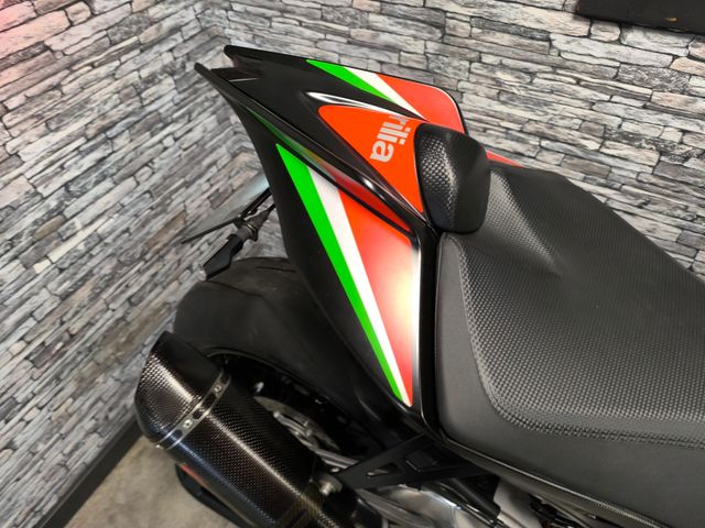 aprilia - tuono--v4-1100-factory