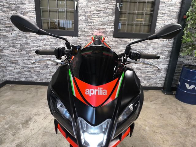 aprilia - tuono--v4-1100-factory